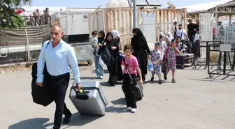 Suriye'den Türkiye'ye Sığınanlar Ülkelerine Dönmeye Başladı