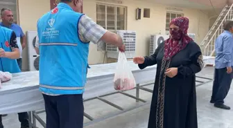 Türkiye Diyanet Vakfı, Kerkük'te 500 Aileye Kurban Eti Dağıttı