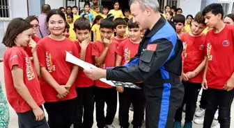 Türkiye'nin İlk Astronotu Öğrencilerle Uzay Yolculuğunu Paylaştı