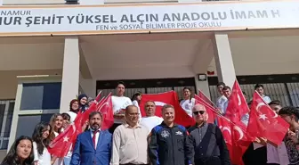 Türkiye'nin ilk astronotu Gezeravcı Mersinli öğrencilere uzay yolculuğunu anlattı