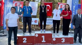 Türkiye Petank Şampiyonası'nda Dereceye Giren Sporcular Ödüllendirildi