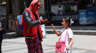 Örümcek Adam, Siirt'te Çocuklarla Buluştu