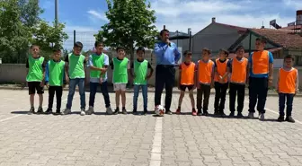 Sivas'ta Geleneksel Çocuk Oyunları Şenliği Düzenlendi