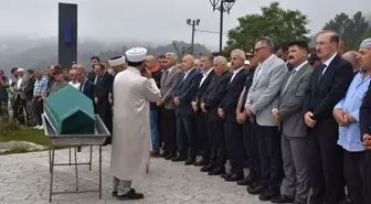 Ulaştırma Bakanı Uraloğlu, Trabzon'da Cenaze Törenine Katıldı