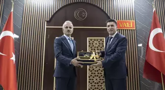 Ulaştırma ve Altyapı Bakanı Uraloğlu Tunceli'de
