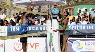 Sinop'ta Uluslararası Pro Beach Voleybol Turnuvası Tamamlandı