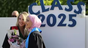 Uluslararası Saraybosna Üniversitesi 17. dönem mezunlarını verdi