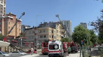 Ümraniye'de Çatı Yangını: İtfaiye Müdahale Etti