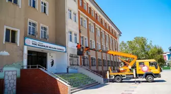 Ümraniye Belediyesi'nden Okullara Yenileme Çalışmaları