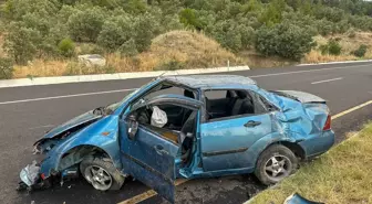 Uşak'ta Kaza: 5 Kişi Hastaneye Kaldırıldı