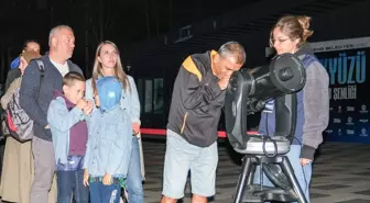 Kartepe'de 12 Bin Kişilik Gökyüzü Gözlem Şenliği Düzenlendi