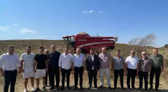 Uzunköprü Kaymakamı Ayçiçeği Hasadına Katıldı