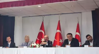 Vali Çalgan Bayat'ta muhtarlarla buluştu