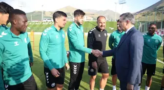 Vali Çiftçi, Konyaspor'u Yüksek İrtifa Kamp Merkezi'nde Ziyaret Etti