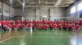 Van'da 120 Çocuğa Voleybol Eğitimi Verildi