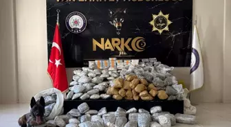 Van'da Kamyonette Uyuşturucu Ele Geçirildi