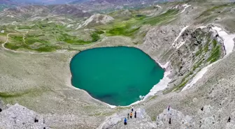 Çalyan Gölü Yaz Aylarında Doğaseverlerin Uğrak Noktası Oluyor