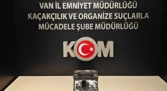 Van'da Kaçakçılık Operasyonlarında 7 Kilogram Altın ve Kaçak Sigaralar Ele Geçirildi