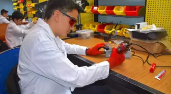 Van'da DENEYAP Teknoloji Atölyeleri Yaz Okulu Başladı