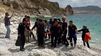 Van'da Gölde Boğulma Olayı: 15 Yaşındaki Genç Hayatını Kaybetti