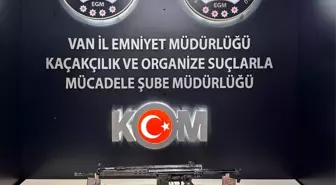 Başkale'de Araziye Gizlenmiş Silah ve Mühimmat Ele Geçirildi