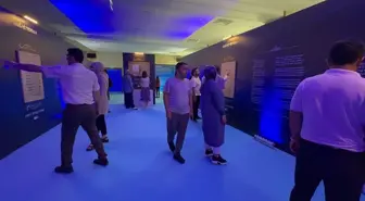 Van'da 'Suda Saklı Sözler' Sergisi Açıldı