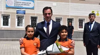 Van, Hakkari, Muş ve Bitlis'te Karneler Dağıtıldı