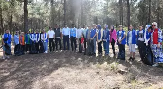 Samsun'da Orman Yangınlarını Önlemek İçin Çöp Toplama Etkinliği