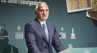 'Yazmaların Peşinde Bir Ömür: Nuri Arlasez' sergisi açıldı