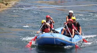 Yozgat Çekerek Irmağı'nda Rafting Heyecanı