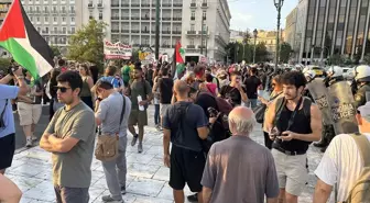Atina'da Filistin'e Destek Gösterisi