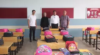 Zara Belediyesi Öğrencilere Kırtasiye Seti ve Okul Çantası Hediye Etti