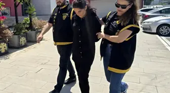 Adana'da 1,5 Milyon Lira Değerinde Altın Çalan İki Kadın Yakalandı