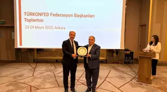 Lila Kağıt'a Erzurum'da Yatırım Plaketi