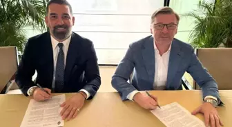 Arda Turan Galatasaray'la ilgili o ibareyi sildi