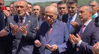 Devlet Bahçeli Ülkücü Şehitleri Anma Günü'nde Ülkücü Şehitler Anıtı'nı Ziyaret Etti