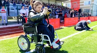 Engelleri Aşarak İki Üniversitede Okuyor: Buse Ekrem'in Azmi