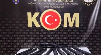 Karaman'da Asayiş Uygulamalarında Çok Sayıda Ruhsatsız Silah ve Uyuşturucu Ele Geçirildi