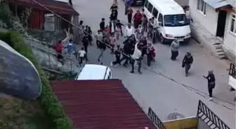 Kocaeli'de İki Grup Arasında Kavga: Tuğlalar ve Yumruklar Havada Uçuştu