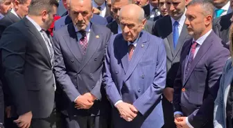 MHP Lideri Bahçeli, Ülkücü Şehitler Anıtı'nı ziyaret etti