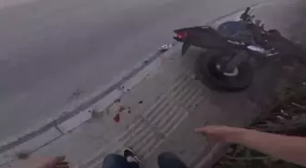 Bursa'da Drift Atarken Kaza Yapan Motosiklet Sürücüsü Yaralandı