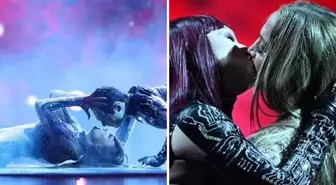 Sahnede dansçılar ile öpüşen Jennifer Lopez büyük tepki çekti