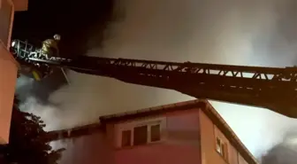 Sarıyer'de Anaokulunun Çatı Katında Yangın Çıktı