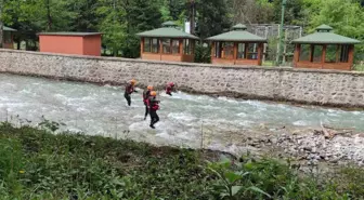 Uzungöl'de 9 Yaşındaki Suudi Çocuğun Arama Çalışmaları Devam Ediyor