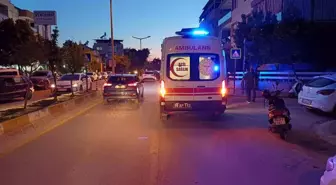 Motosiklet Sürücüsü Kediye Çarpmamak İçin Ani Fren Yaptı, Kaza Geçirdi