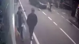 Bursa'da Otomobil Scooter Sürücüsüne Çarptı