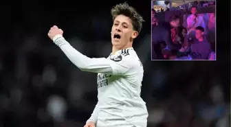 Arda Güler bu kez sahnede parladı! Tatilde aşka geldi, sevgilisine şarkı söyledi