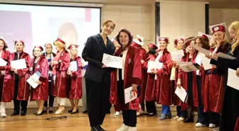 Bilgelik Programı'nda ikinci bahar: 60 yaş üstü mezunların gurur günü