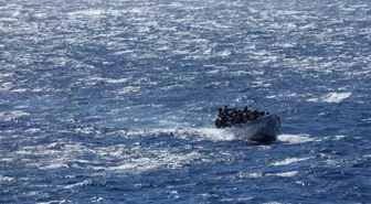 İspanya Açıklarında Mültecileri Taşıyan Tekne Alabora Oldu: 6 Kişi Hayatını Kaybetti