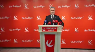Suat Kılıç: Toplumu sarsacak bir anayasa değişikliğine katkı vermeyiz